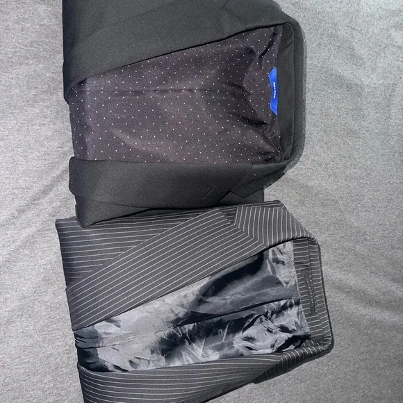 Bundle of Two Blazer Hugo Boss and Apt 9 size 42L
